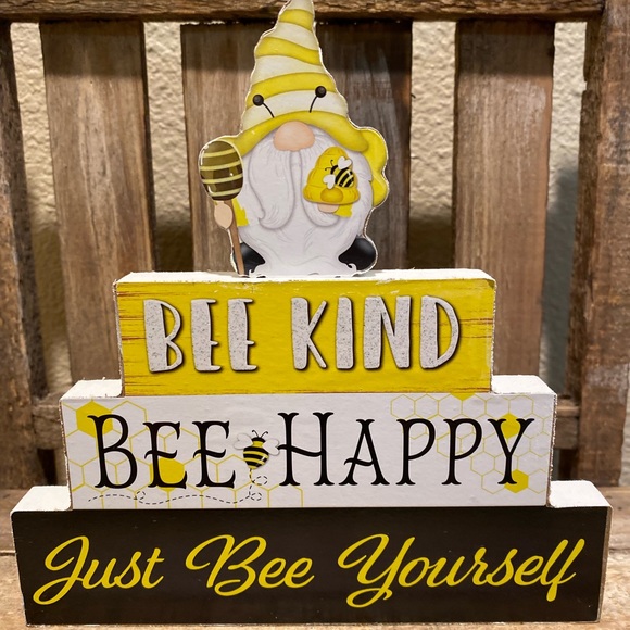 Bee Kind Bee Happy Just Bee Yourself Gnome Wood Sign, Honey Bee Gnome Sign - Picture 5 of 11